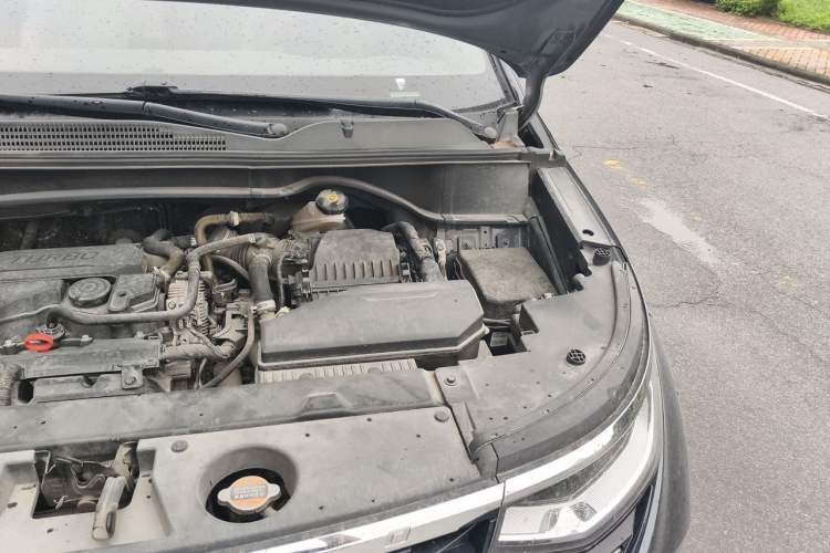Used Hyundai Custo 2021 270TGDi Prestige LUX Engine Bay Left