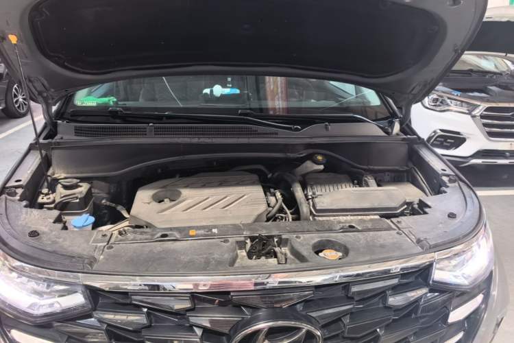 Used Hyundai Custo 2021 380TGDi Smart Luxury Premium LUX Engine Bay