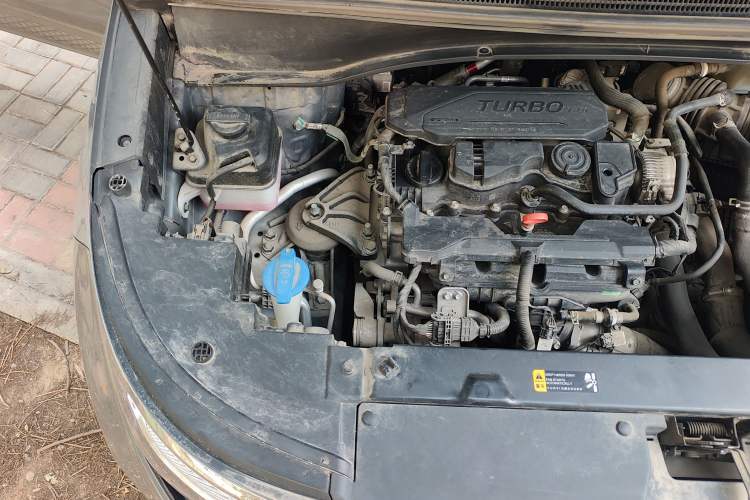 Used Hyundai Custo 2021 270TGDi Prestige LUX Engine Bay Right