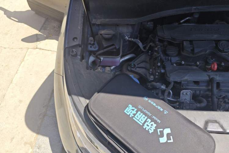 Used Hyundai Custo 2021 270TGDi Prestige LUX Engine Bay Right