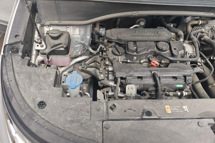 Used Hyundai Custo 2021 270TGDi Prestige LUX Engine Bay Right
