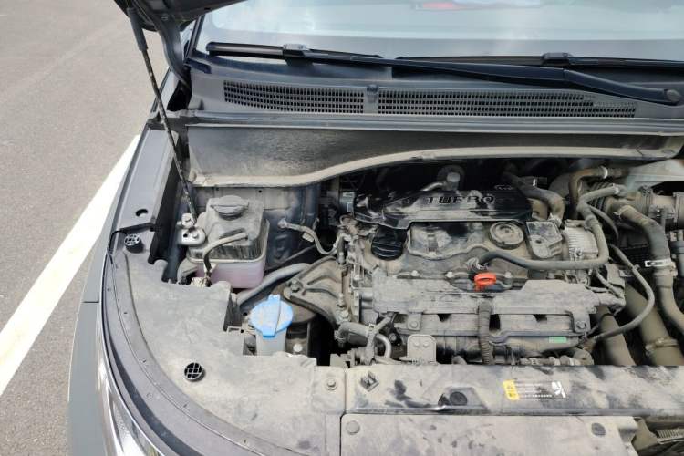 Used Hyundai Custo 2021 270TGDi Prestige LUX Engine Bay Right