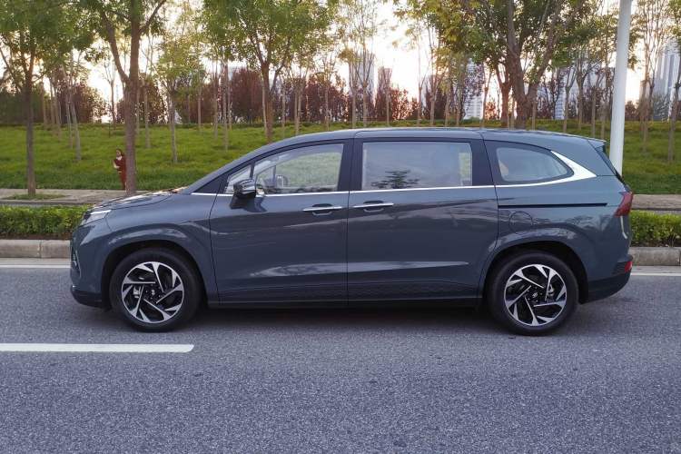 Used Hyundai Custo 2021 380TGDi Smart Love Flagship Edition TOP Premium Exterior 3