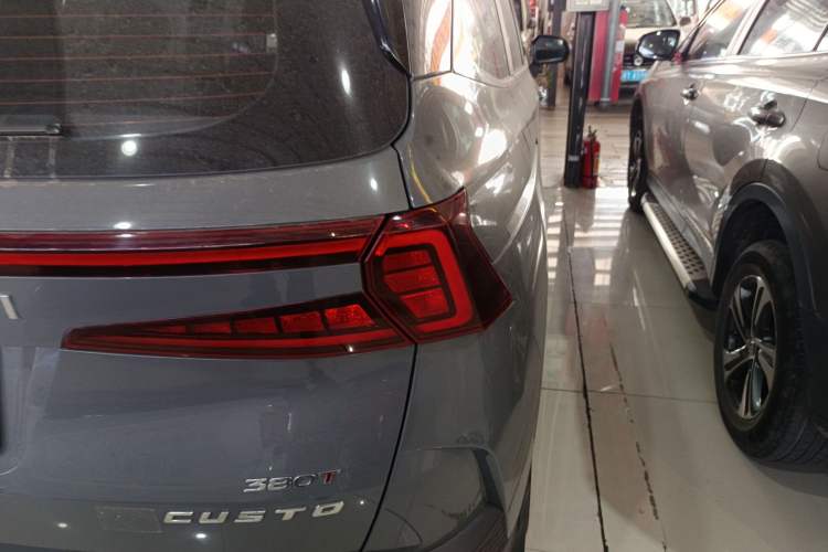 Used Hyundai Custo 2021 380TGDi Smart Love Flagship Edition TOP Premium Exterior 3