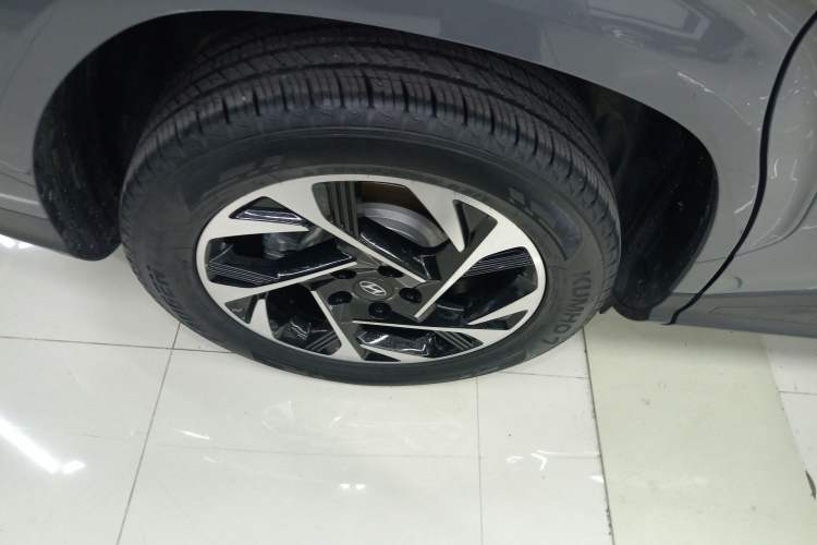 Used Hyundai Custo 2021 270TGDi Prestige LUX Exterior 5