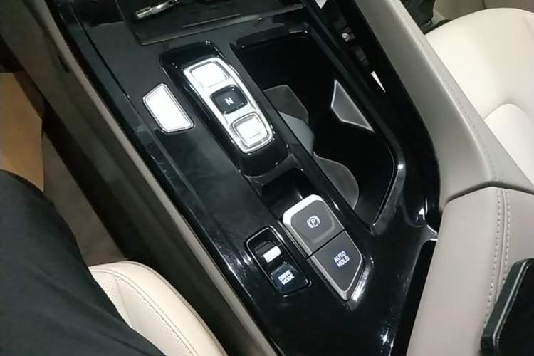 Used Hyundai Custo 2021 380TGDi Smart Luxury Premium LUX Gear Lever