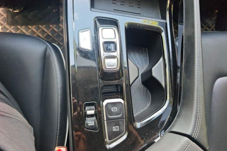 Used Hyundai Custo 2021 380TGDi Smart Luxury Premium LUX Gear Lever