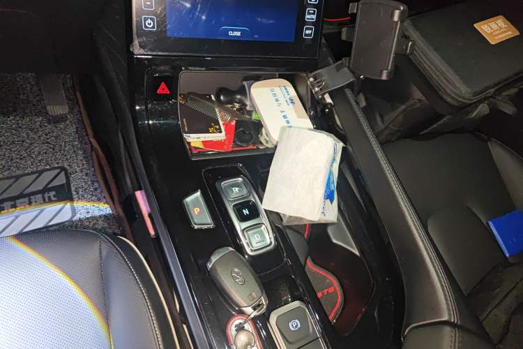 Used Hyundai Custo 2021 270TGDi Prestige LUX Gear Lever
