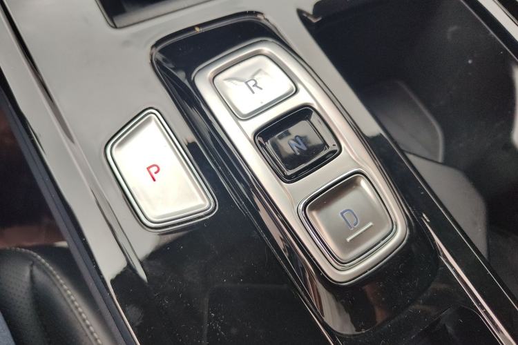 Used Hyundai Custo 2021 270TGDi Prestige LUX Gear Lever