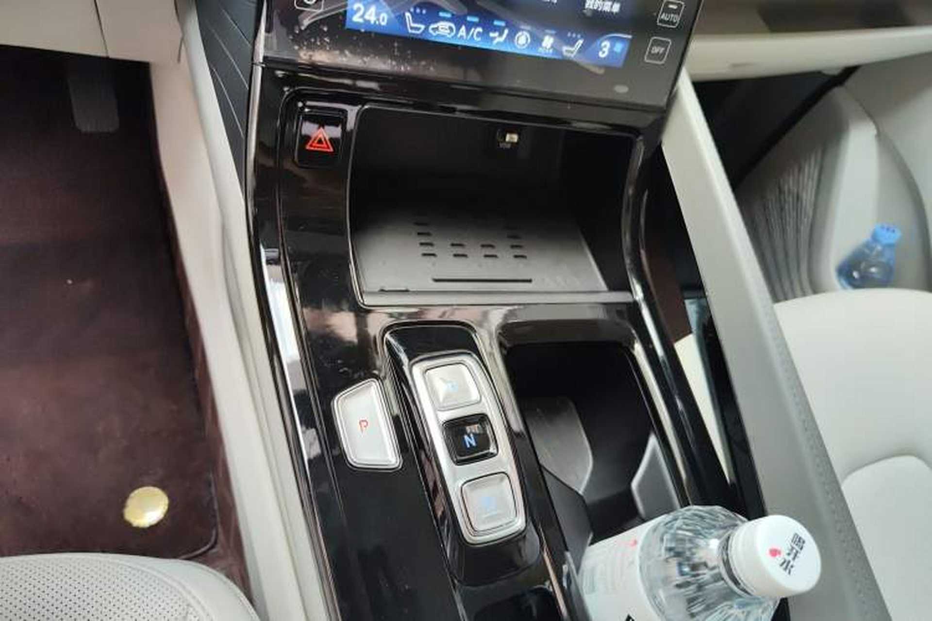 Used Hyundai Custo 2021 380TGDi Smart Love Flagship Edition TOP Premium Gear Lever