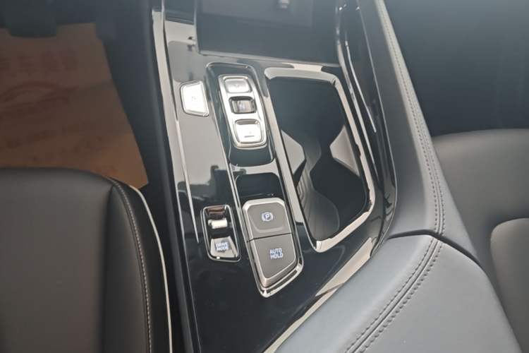 Used Hyundai Custo 2021 380TGDi Smart Love Flagship Edition TOP Premium Gear Lever
