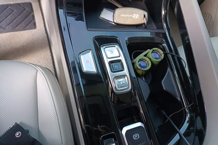 Used Hyundai Custo 2021 380TGDi Smart Love Flagship Edition TOP Premium Gear Lever