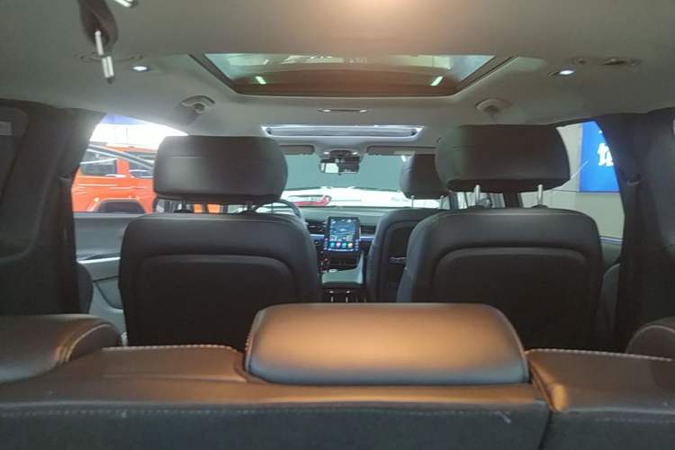 Used Hyundai Custo 2021 380TGDi Smart Love Flagship Edition TOP Premium Headliner