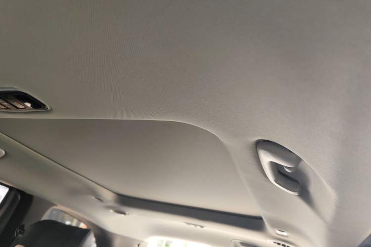 Used Hyundai Custo 2021 380TGDi Smart Love Flagship Edition TOP Premium Headliner