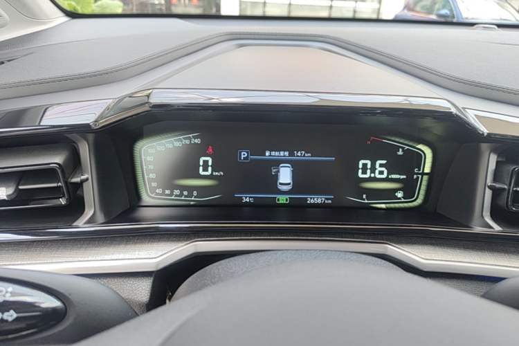 Used Hyundai Custo 2021 380TGDi Deluxe Edition DLX Instrument Cluster