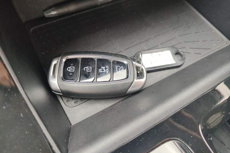 Used Hyundai Custo 2021 270TGDi Prestige LUX Interior 1