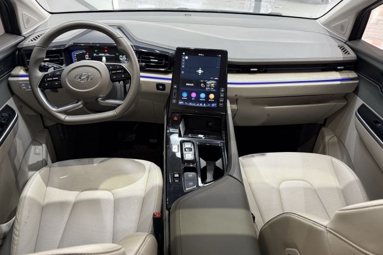 Used Hyundai Custo 2021 380TGDi Smart Love Flagship Edition TOP Premium Interior 1