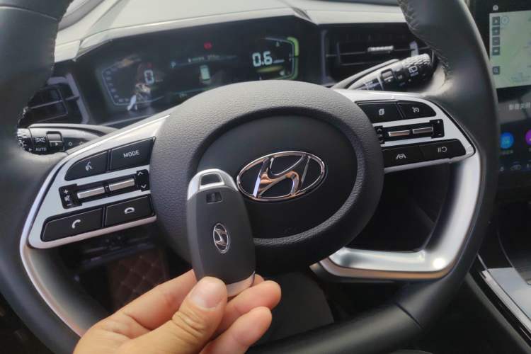 Used Hyundai Custo 2021 270TGDi Prestige LUX Interior 1