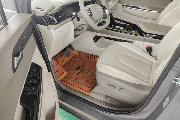 Used Hyundai Custo 2021 380TGDi Smart Love Flagship Edition TOP Premium Interior 2