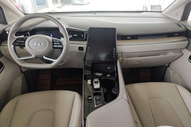 Used Hyundai Custo 2021 380TGDi Smart Love Flagship Edition TOP Premium Interior 3