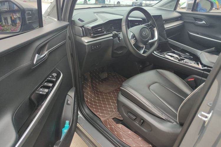 Used Hyundai Custo 2021 270TGDi Prestige LUX Interior 3
