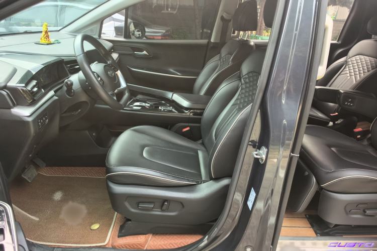 Used Hyundai Custo 2021 270TGDi Prestige LUX Interior 4