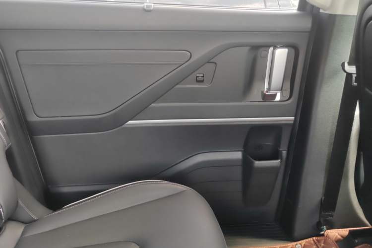 Used Hyundai Custo 2021 270TGDi Prestige LUX Interior 8