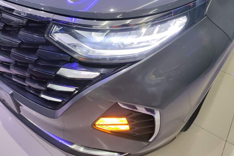 Used Hyundai Custo 2021 380TGDi Smart Love Flagship Edition TOP Premium Left Front Headlight