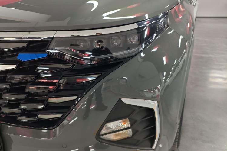 Used Hyundai Custo 2021 380TGDi Smart Luxury Premium LUX Left Front Headlight