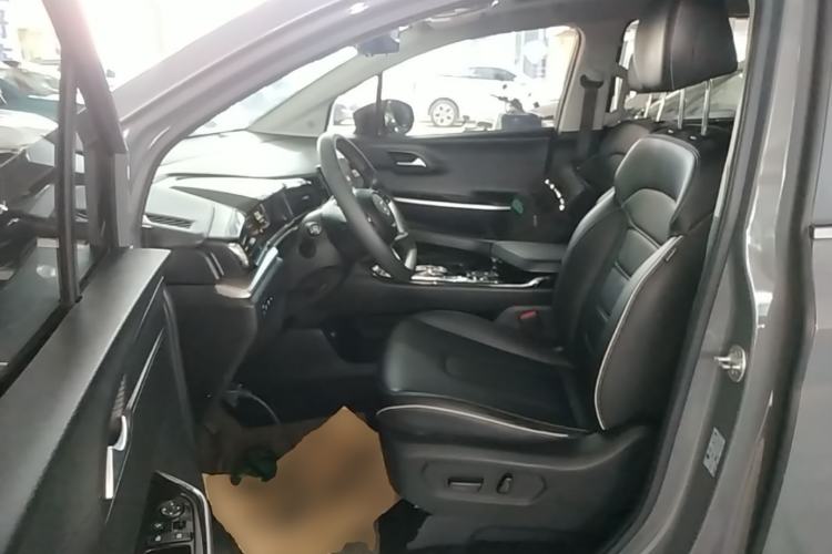 Used Hyundai Custo 2021 270TGDi Prestige LUX Left Front Seat