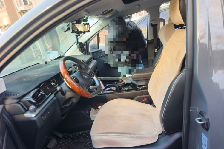 Used Hyundai Custo 2021 380TGDi Smart Love Flagship Edition TOP Premium Left Front Seat