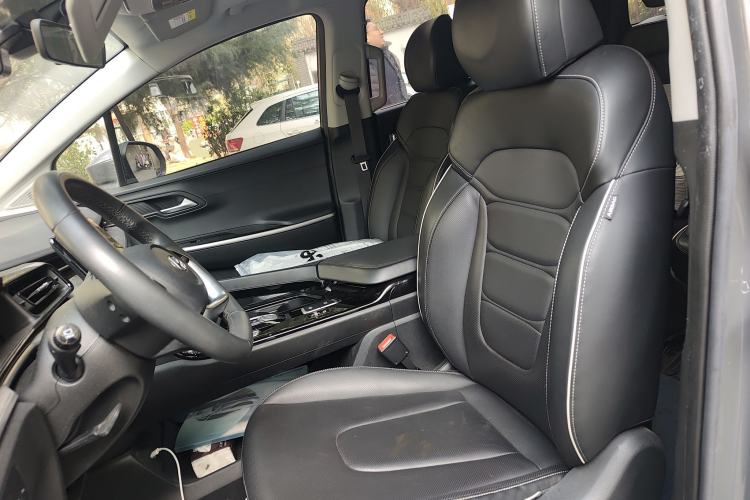 Used Hyundai Custo 2021 270TGDi Prestige LUX Left Front Seat