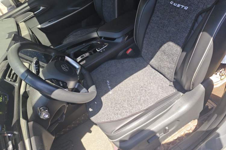 Used Hyundai Custo 2021 270TGDi Prestige LUX Left Front Seat