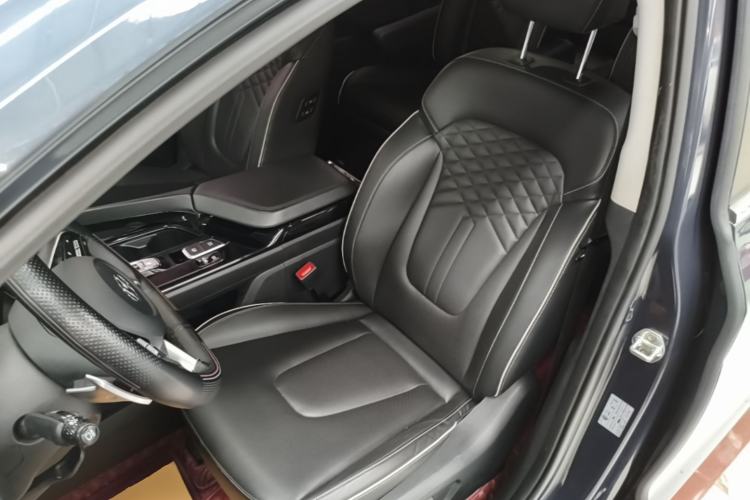 Used Hyundai Custo 2021 380TGDi Smart Luxury Premium LUX Left Front Seat