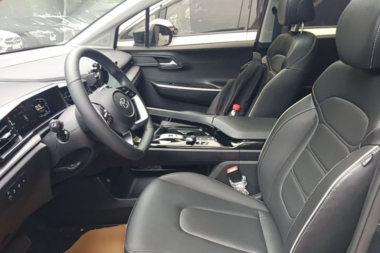 Used Hyundai Custo 2021 270TGDi Prestige LUX Left Front Seat