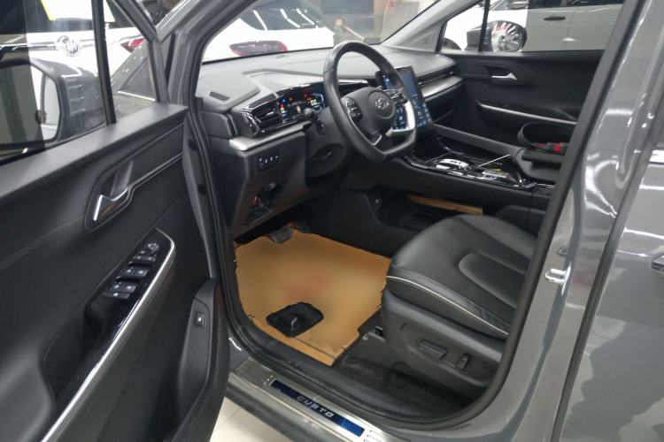 Used Hyundai Custo 2021 270TGDi Prestige LUX Left Front Seat