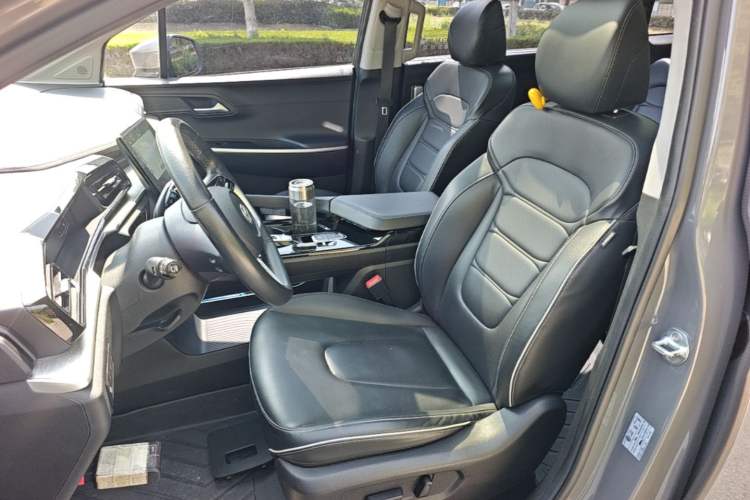 Used Hyundai Custo 2021 270TGDi Prestige LUX Left Front Seat