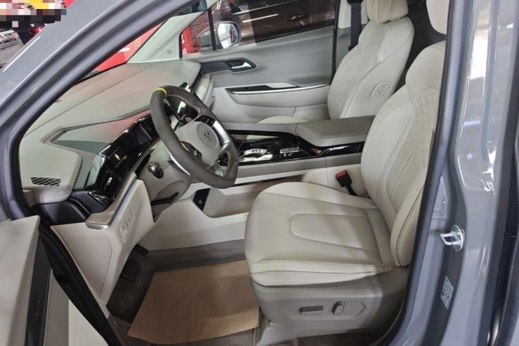 Used Hyundai Custo 2021 380TGDi Smart Love Flagship Edition TOP Premium Left Front Seat