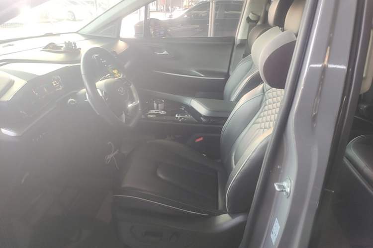 Used Hyundai Custo 2021 380TGDi Smart Love Flagship Edition TOP Premium Left Front Seat