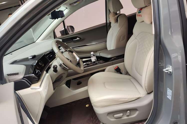 Used Hyundai Custo 2021 380TGDi Smart Love Flagship Edition TOP Premium Left Front Seat
