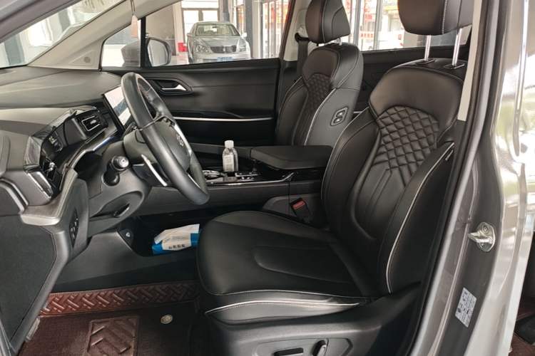 Used Hyundai Custo 2021 380TGDi Smart Love Flagship Edition TOP Premium Left Front Seat