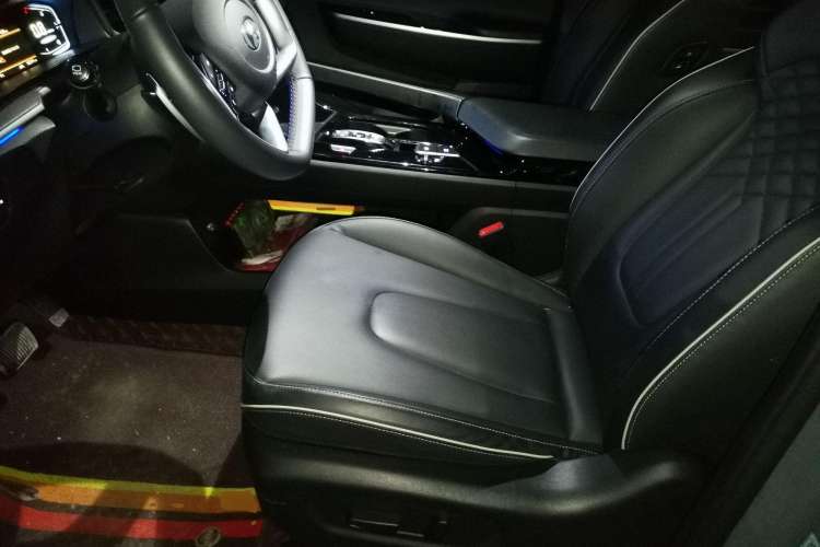Used Hyundai Custo 2021 380TGDi Smart Luxury Premium LUX Left Front Seat