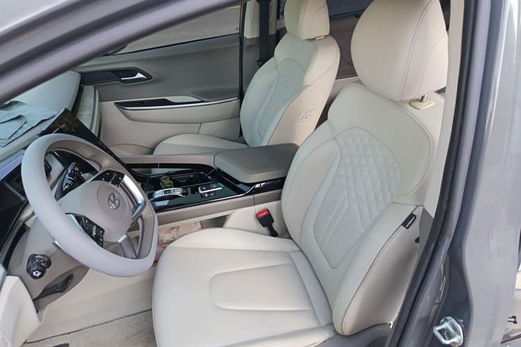 Used Hyundai Custo 2021 380TGDi Smart Love Flagship Edition TOP Premium Left Front Seat