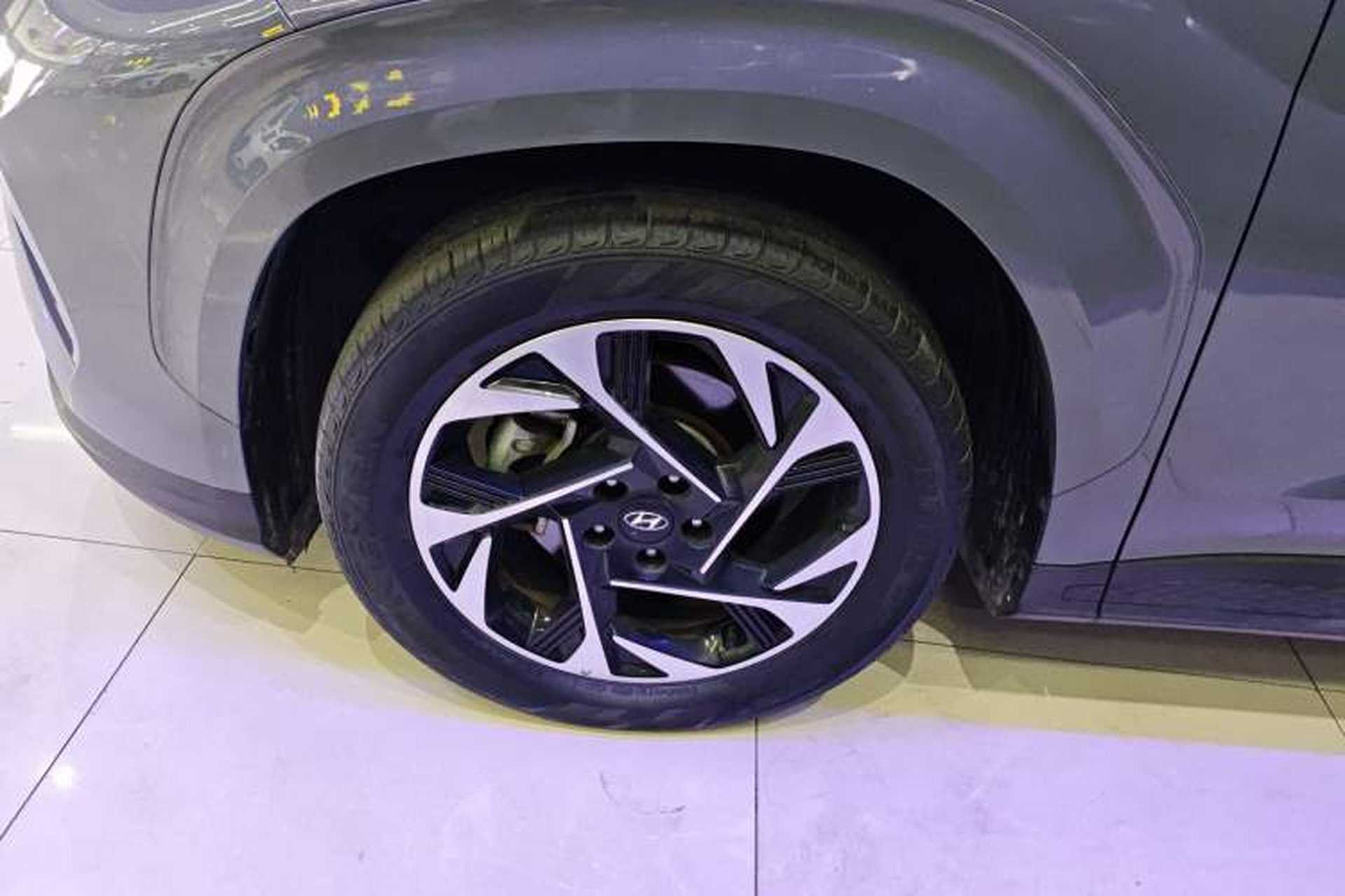 Used Hyundai Custo 2021 380TGDi Smart Love Flagship Edition TOP Premium Left Front Wheel Hub