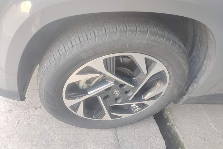 Used Hyundai Custo 2021 380TGDi Smart Love Flagship Edition TOP Premium Left Front Wheel Hub