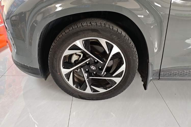 Used Hyundai Custo 2021 380TGDi Smart Love Flagship Edition TOP Premium Left Front Wheel Hub
