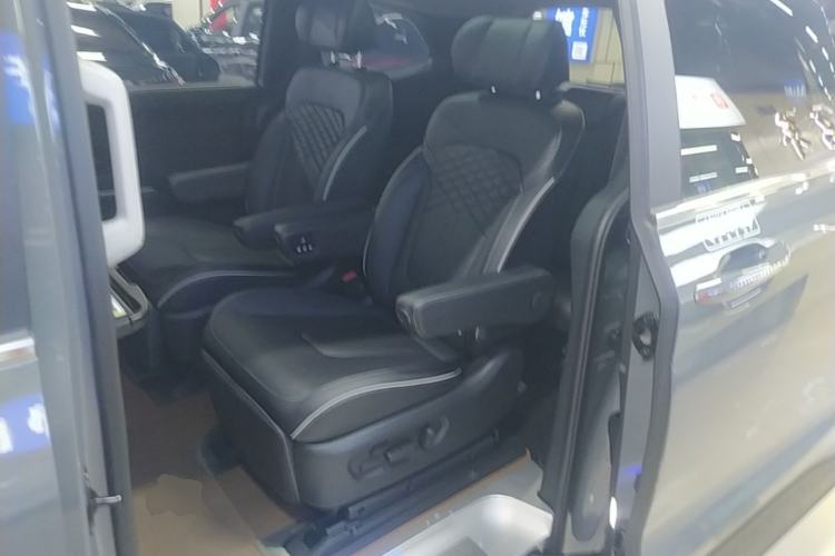 Used Hyundai Custo 2021 380TGDi Smart Love Flagship Edition TOP Premium Left Rear Seat