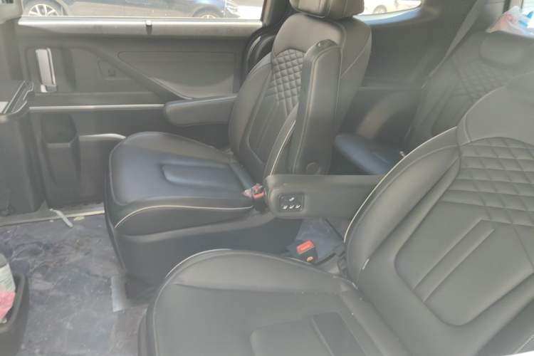 Used Hyundai Custo 2021 380TGDi Smart Luxury Premium LUX Left Rear Seat