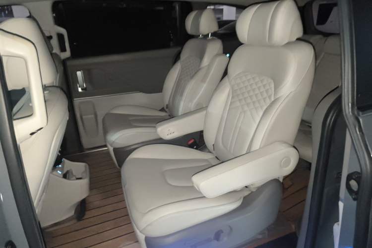Used Hyundai Custo 2021 380TGDi Smart Love Flagship Edition TOP Premium Left Rear Seat