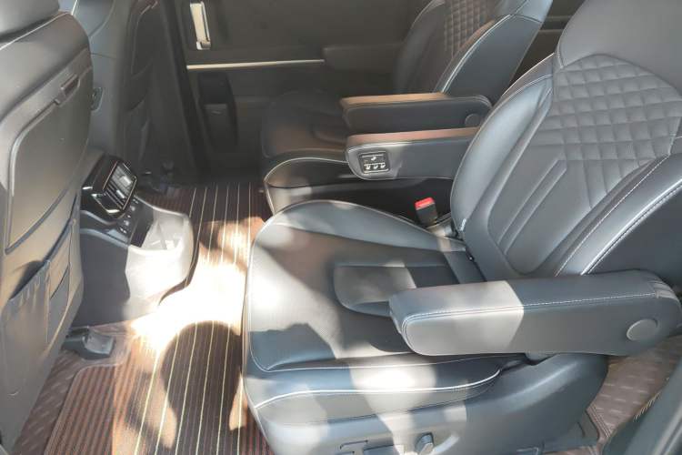 Used Hyundai Custo 2021 380TGDi Smart Love Flagship Edition TOP Premium Left Rear Seat